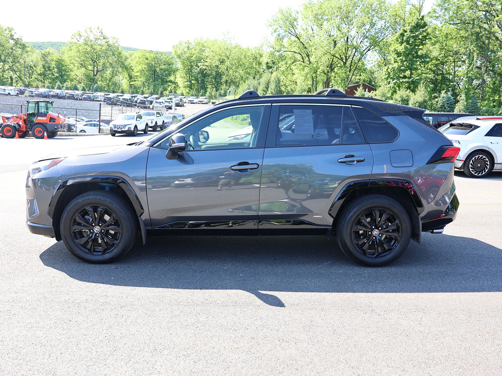 2023 Toyota RAV4 XSE - Photo 4