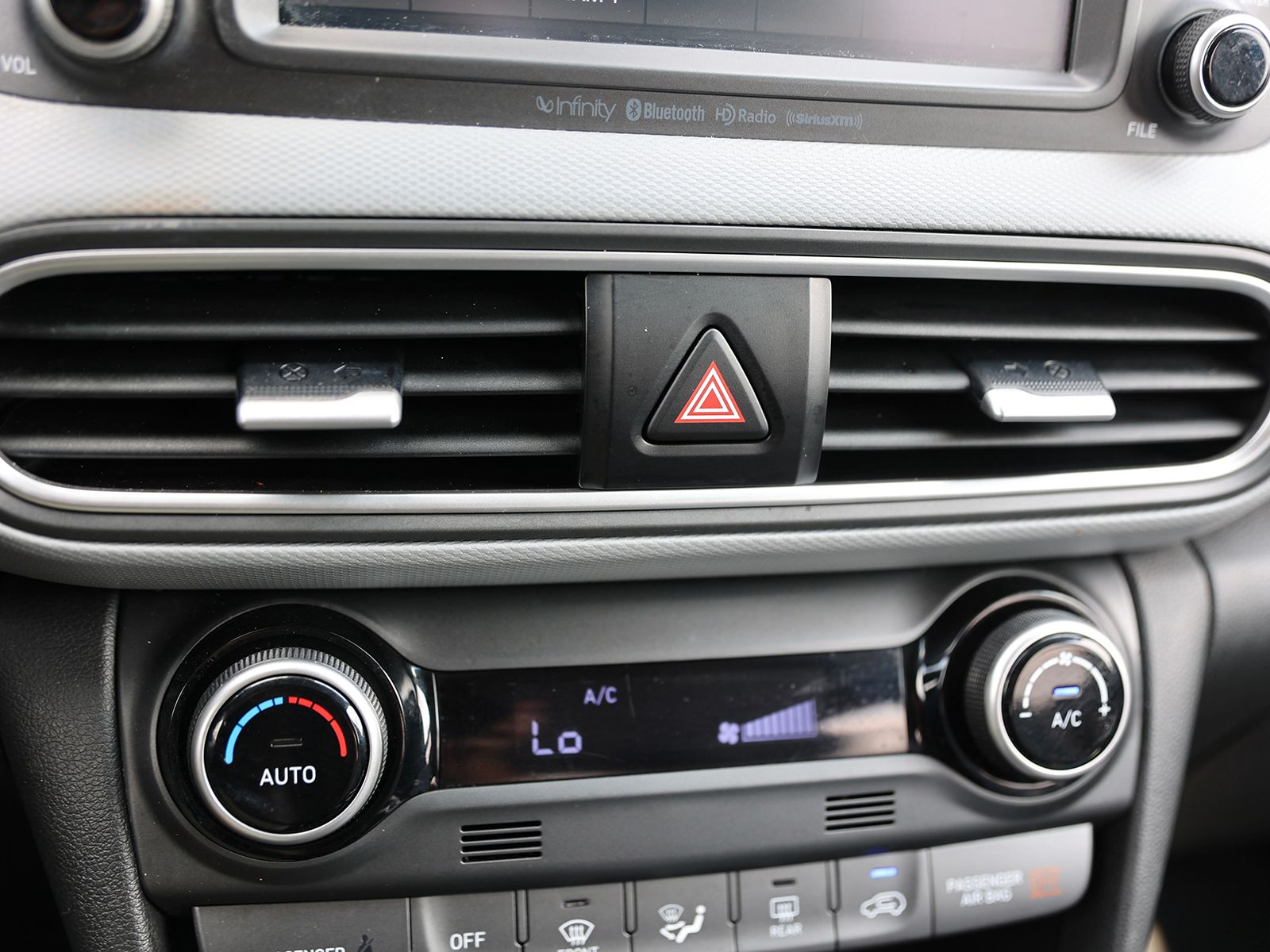 2021 Hyundai Kona Ultimate - Photo 23