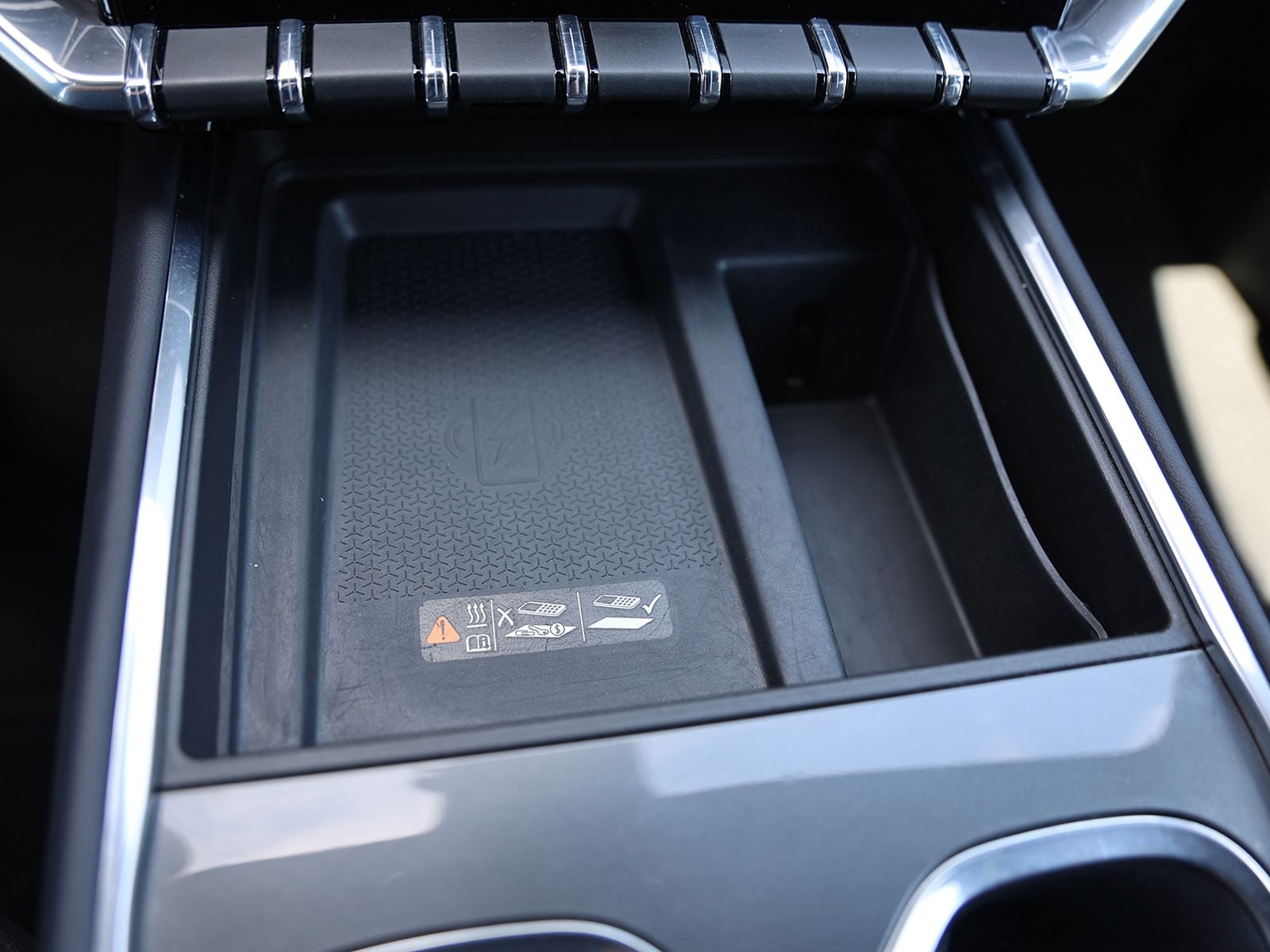 2025 GMC Acadia Elevation - Photo 28