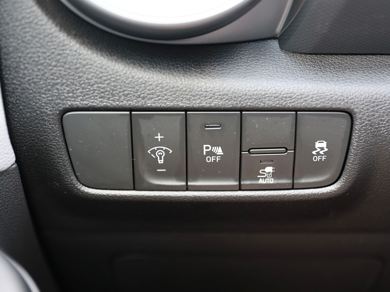 2023 Hyundai Kona EV Limited - Photo 33