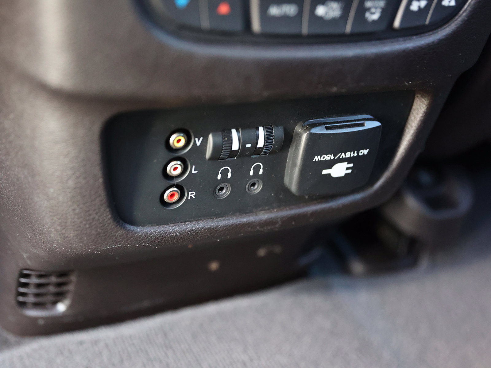 2016 Acura MDX Technology & Entertainment Package - Photo 25