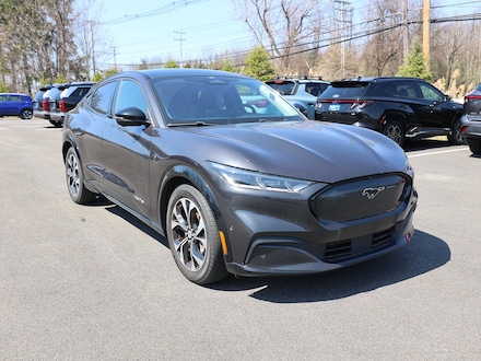 2022 Ford Mustang Mach-E Premium SUV