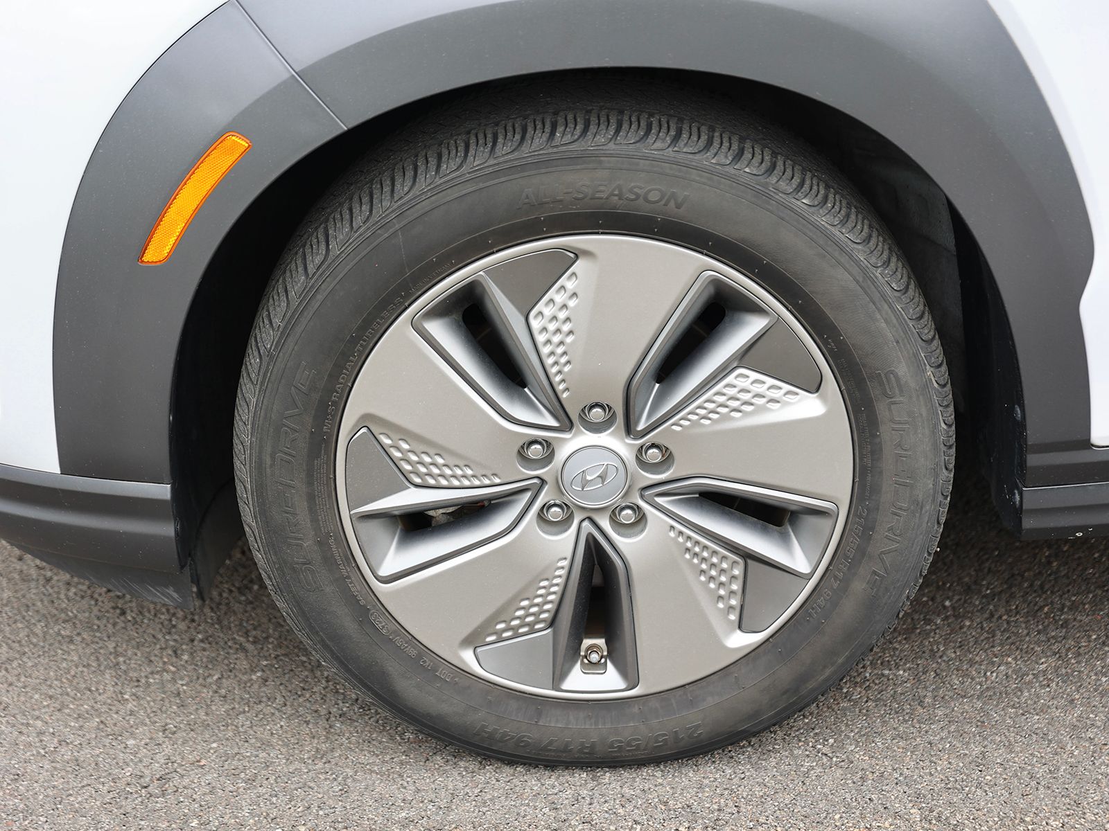 2021 Hyundai Kona EV Limited - Photo 12