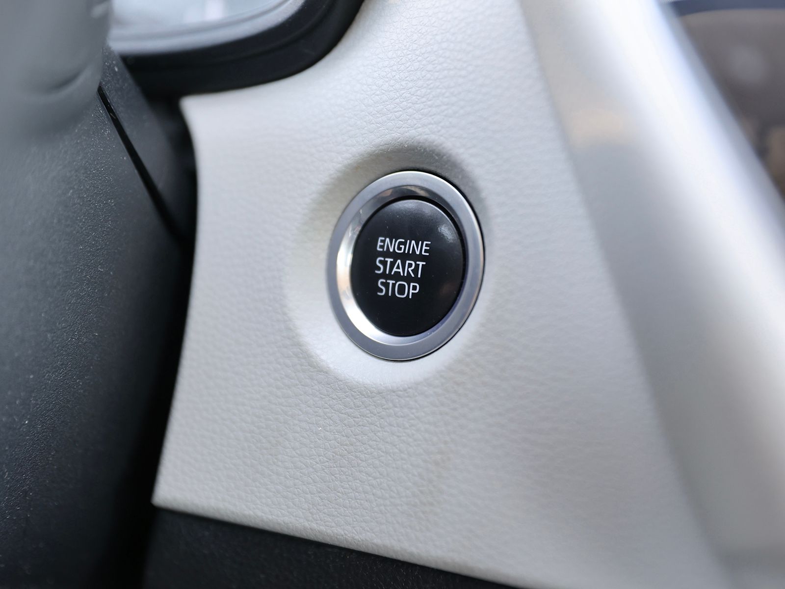 2023 Toyota Corolla LE - Photo 32