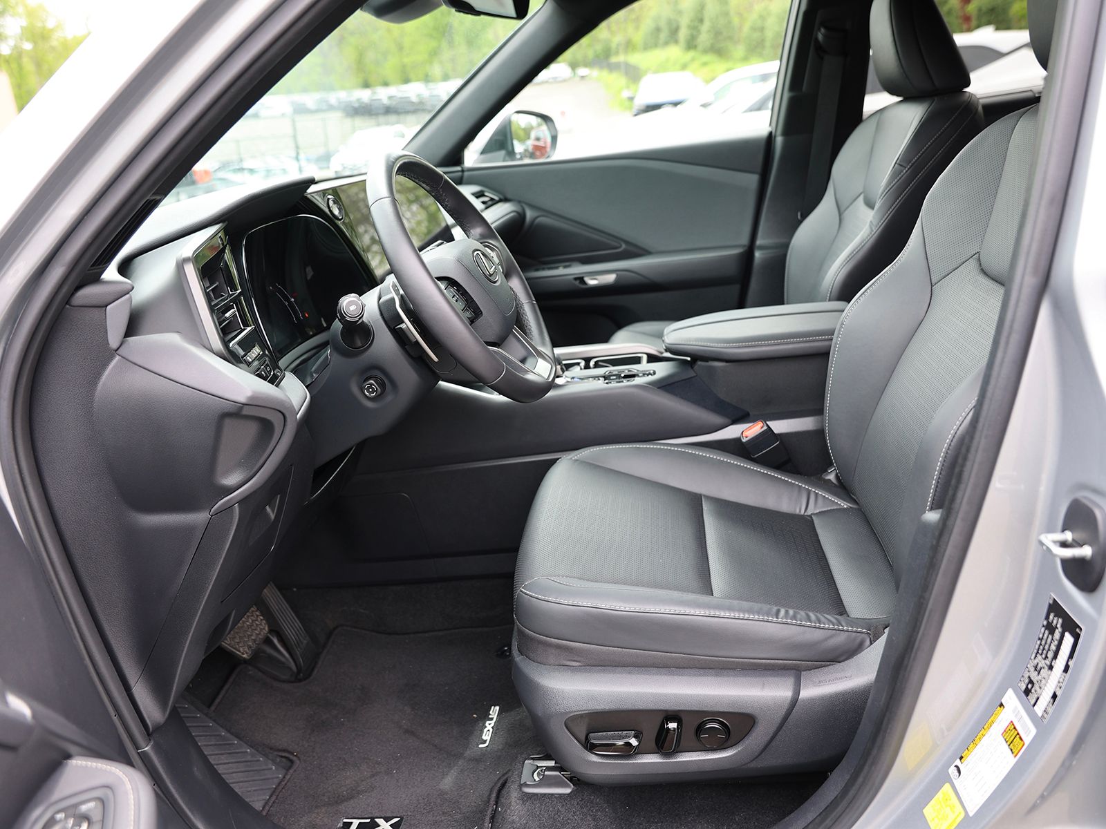 2024 Lexus TX 350 - Photo 18