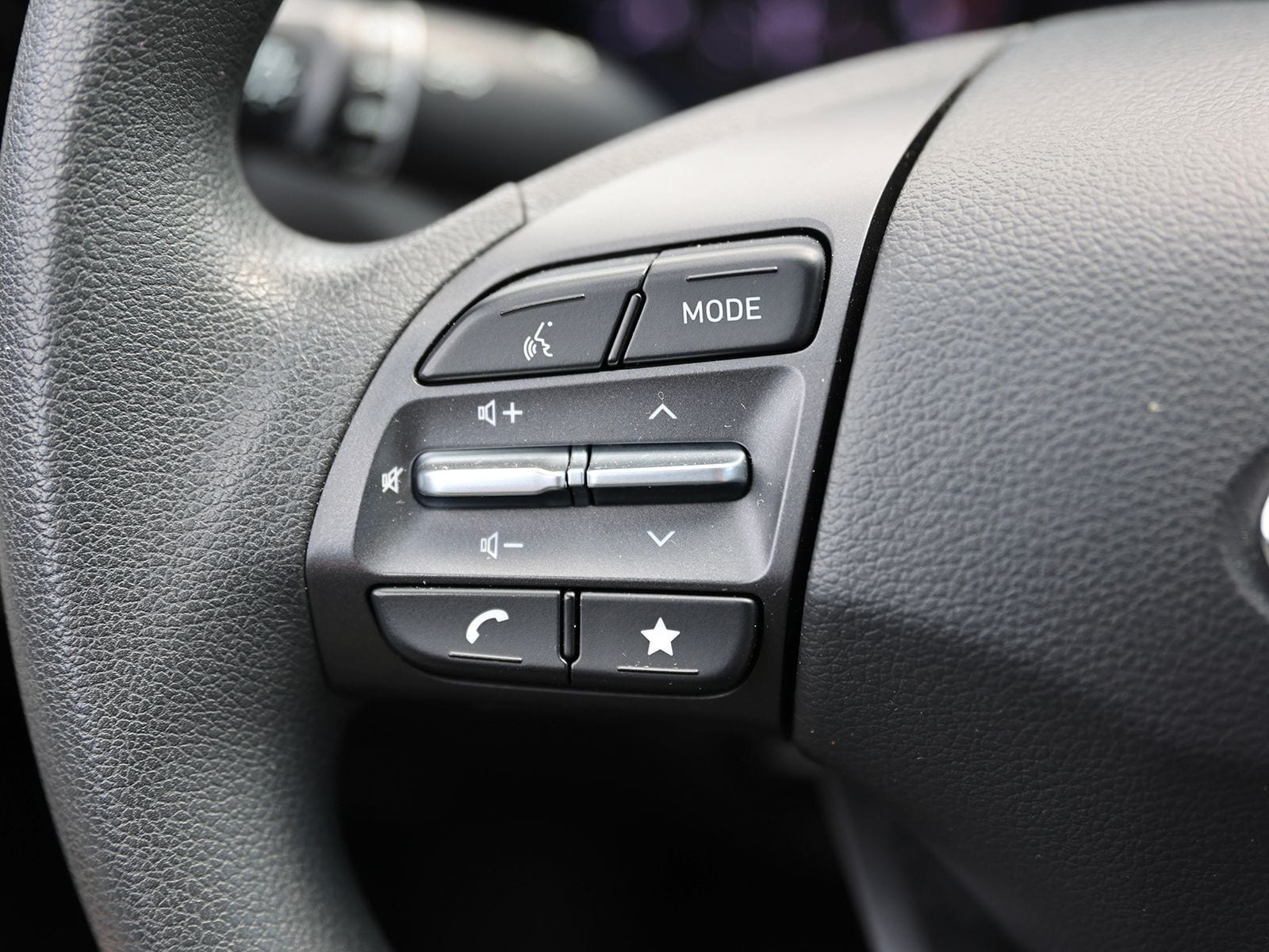2023 Hyundai Kona SE - Photo 36