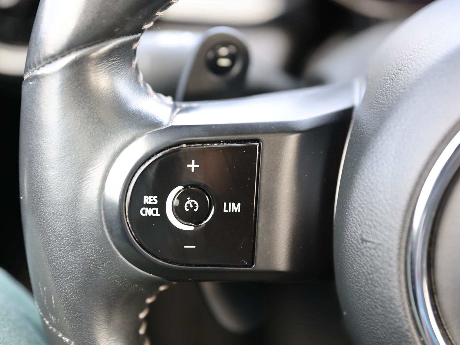 2022 MINI Hardtop 4 Door S - Photo 36