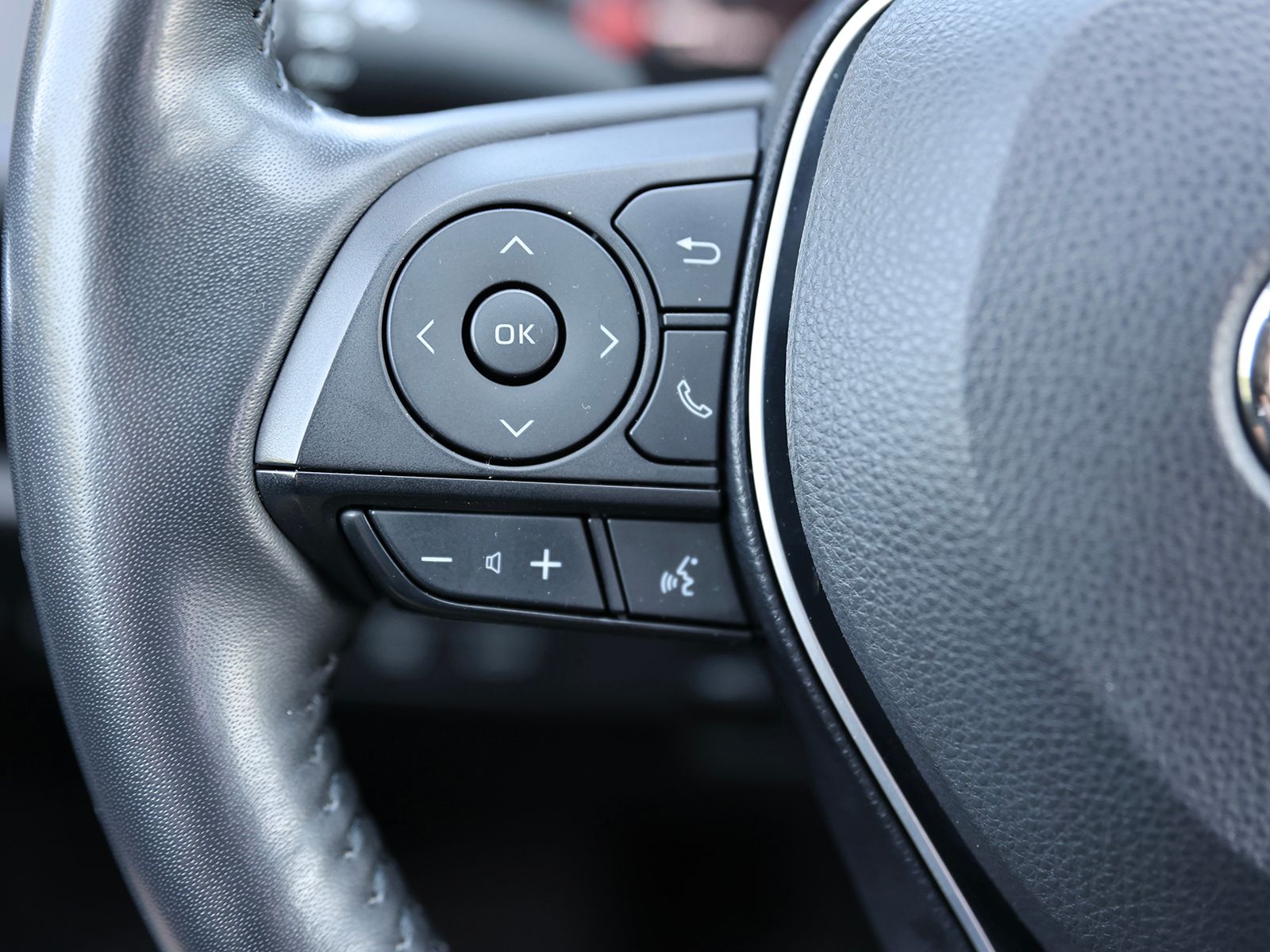 2023 Toyota RAV4 XSE - Photo 39