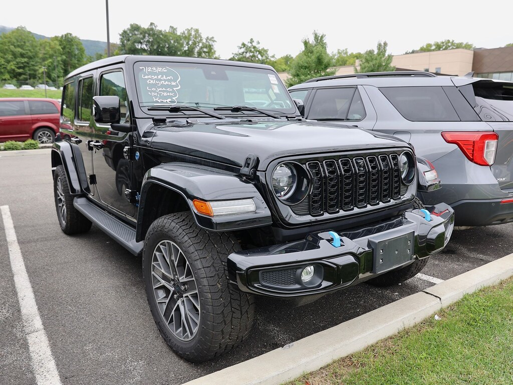 Used 2024 Jeep Wrangler 4xe High Altitude SUV
