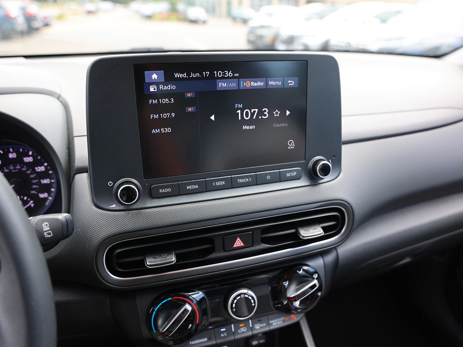 2023 Hyundai Kona SE - Photo 22