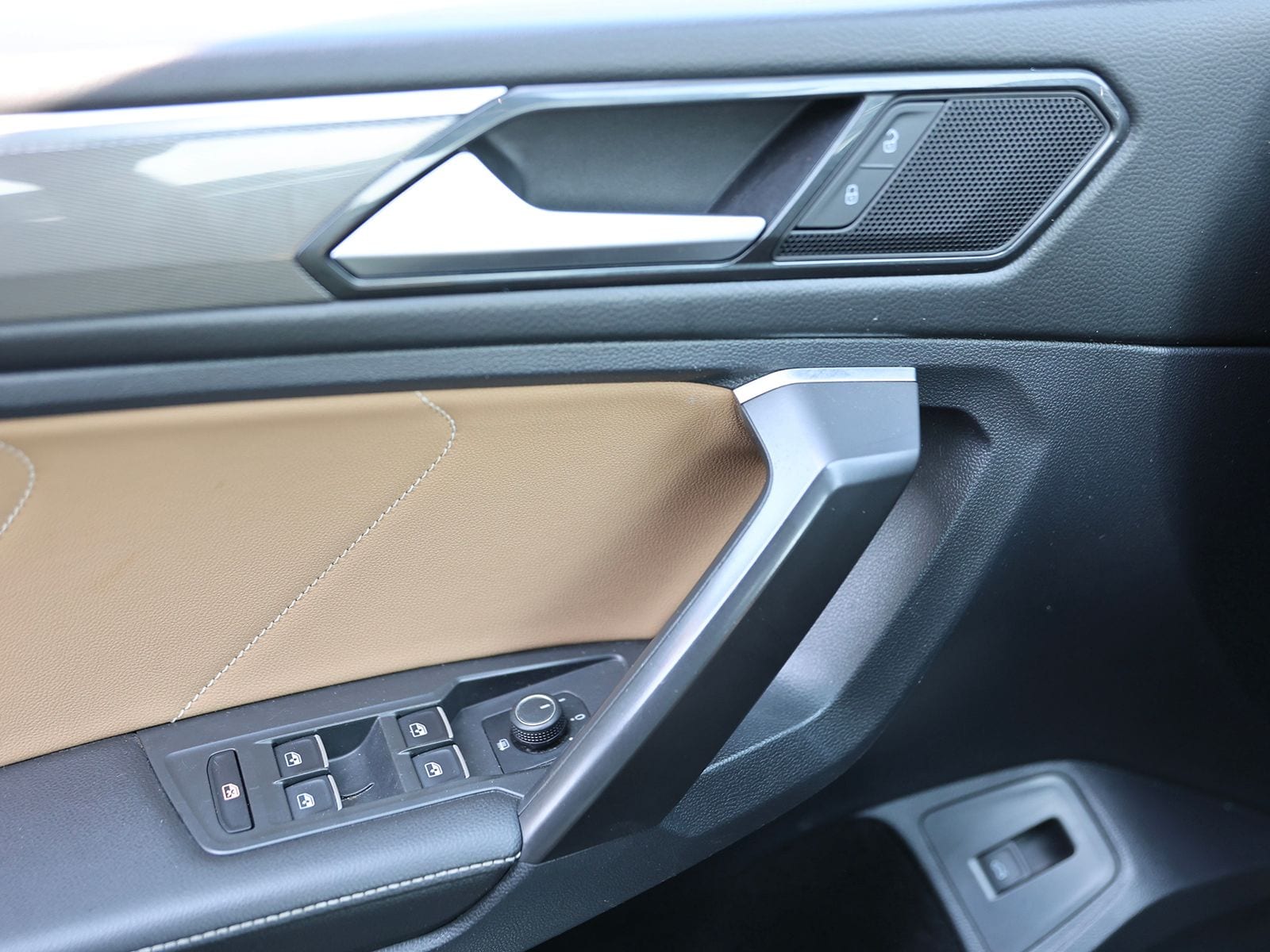 2022 Volkswagen Tiguan SE R-LINE BLACK - Photo 34