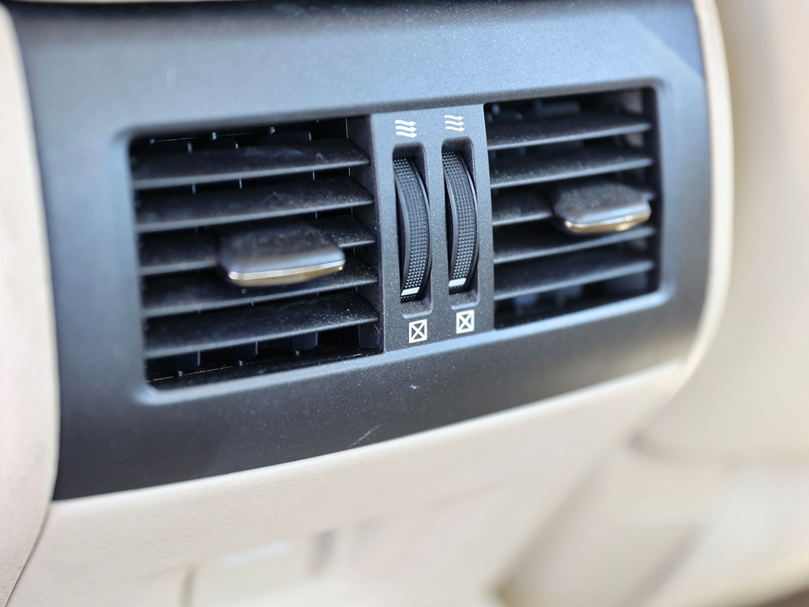 2013 Lexus LS Base - Photo 22