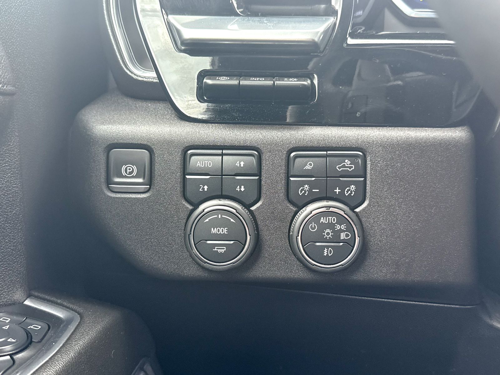 2024 Chevrolet Silverado 1500 High Country - Photo 37