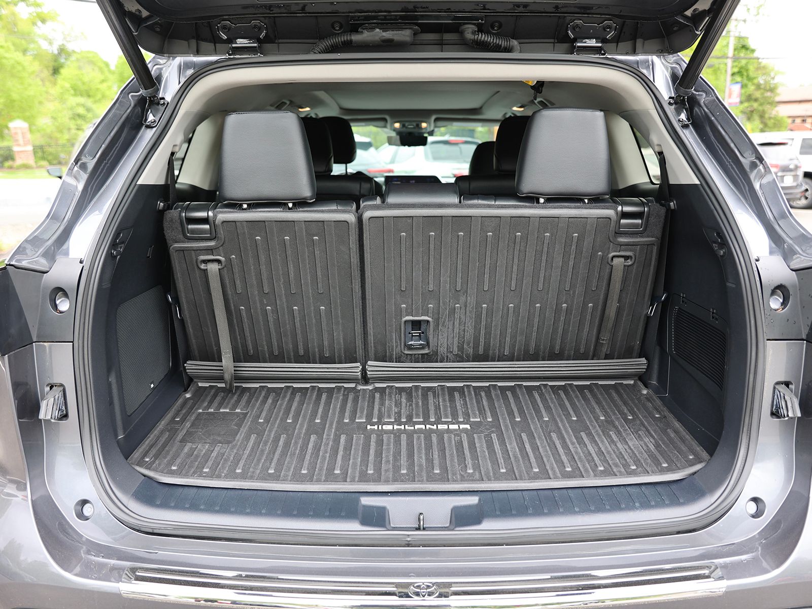 2023 Toyota Highlander Platinum - Photo 14