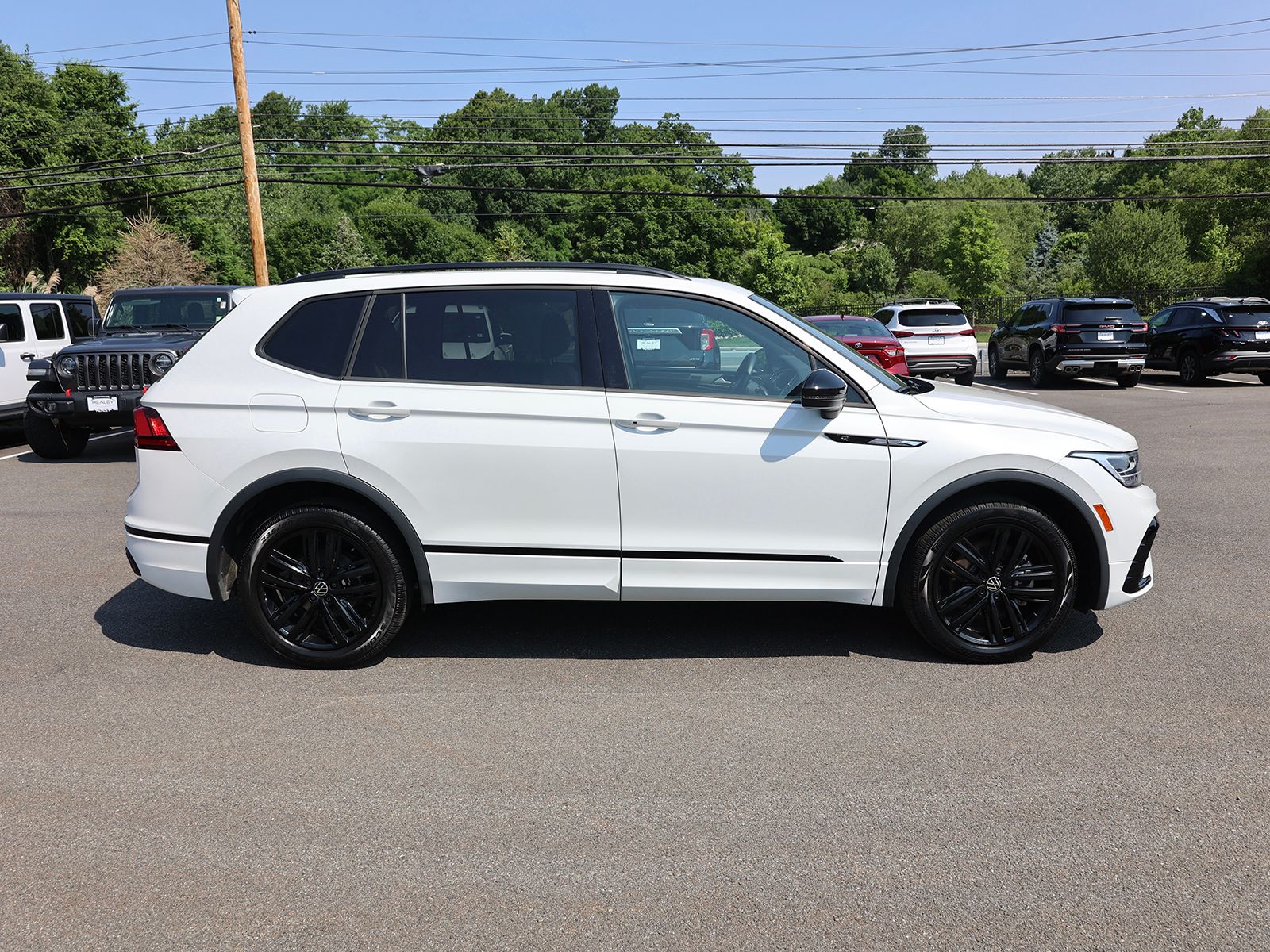 2022 Volkswagen Tiguan SE R-LINE BLACK - Photo 8