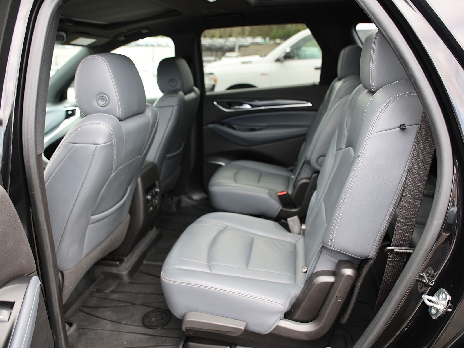 2022 Buick Enclave Premium - Photo 23