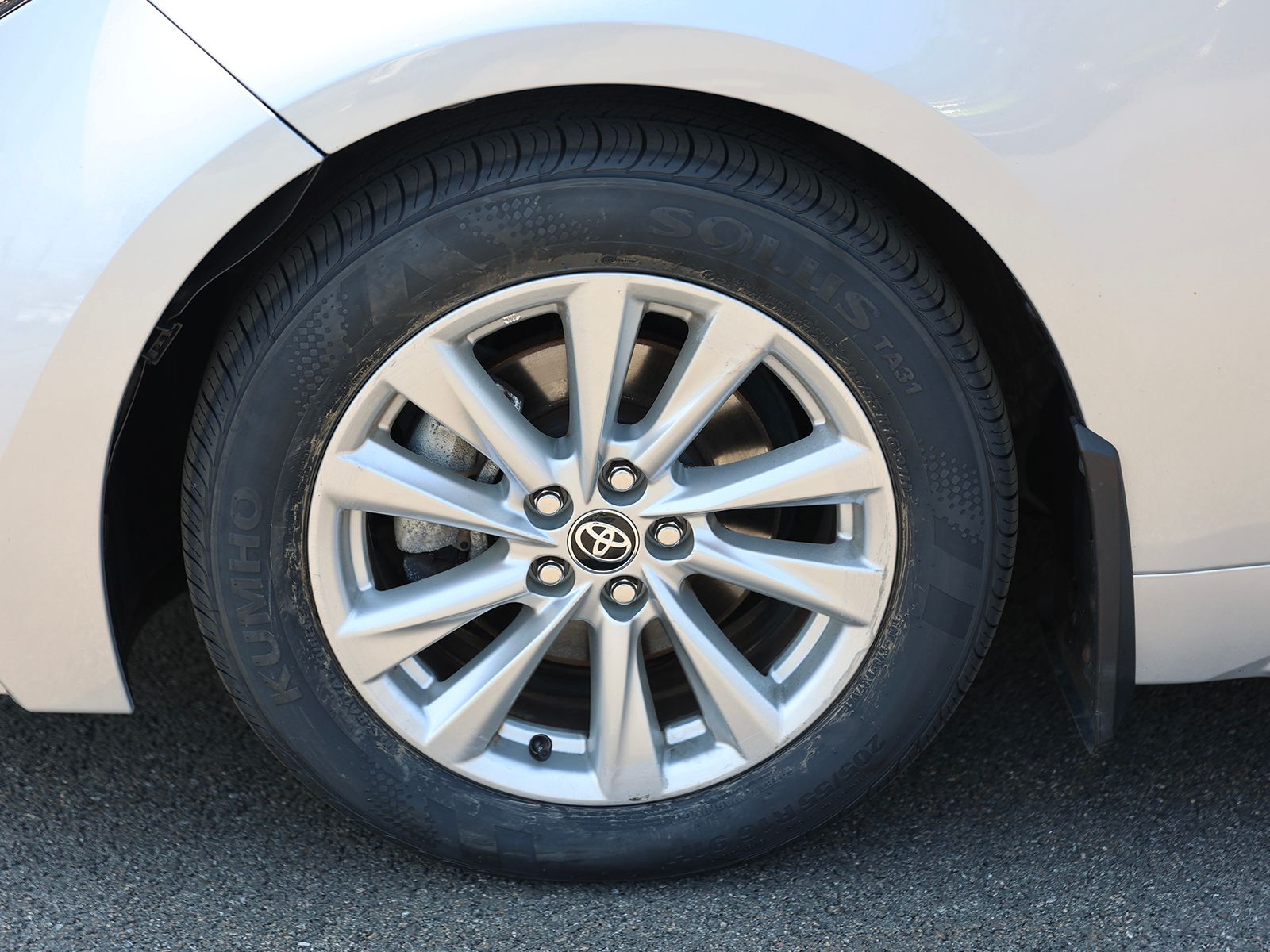 2023 Toyota Corolla LE - Photo 11