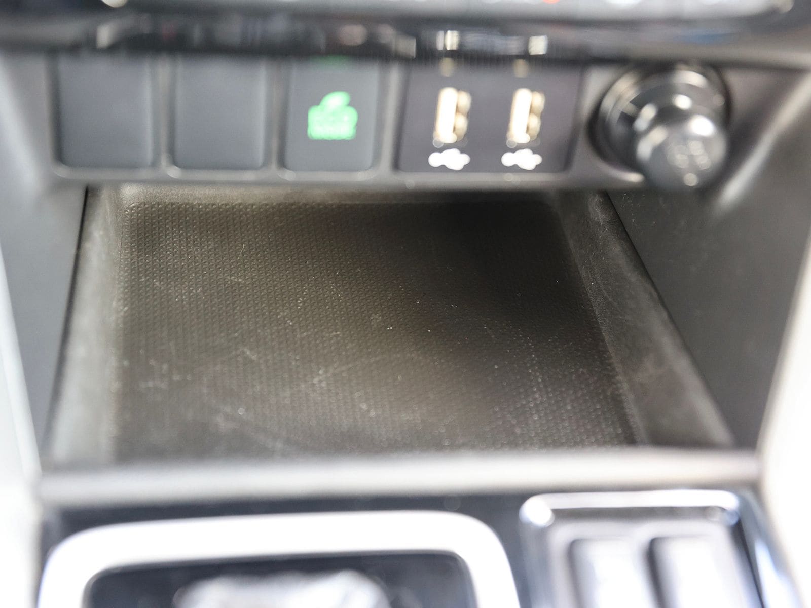 2024 Mitsubishi Eclipse Cross SE - Photo 29