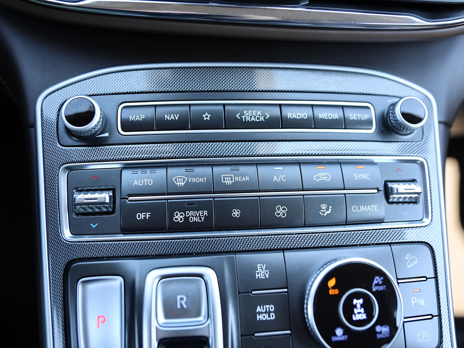 2023 Hyundai Santa Fe Limited PHEV - Photo 29
