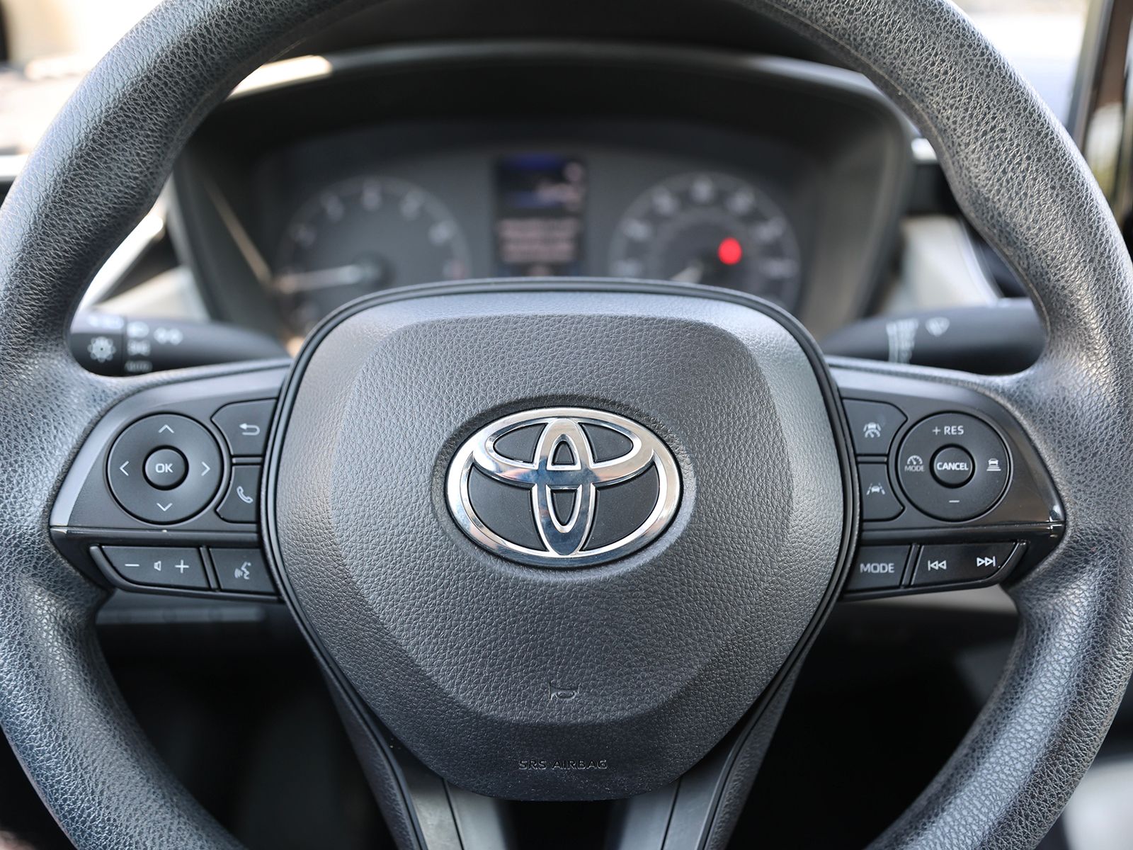 2023 Toyota Corolla LE - Photo 35