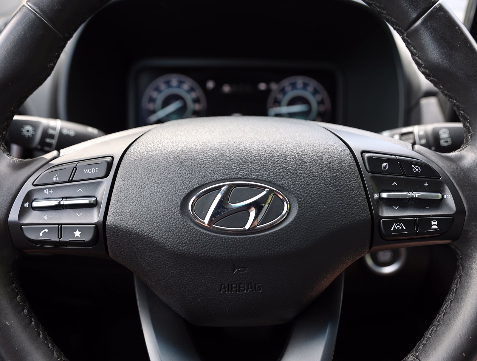 2023 Hyundai Kona Limited - Photo 38