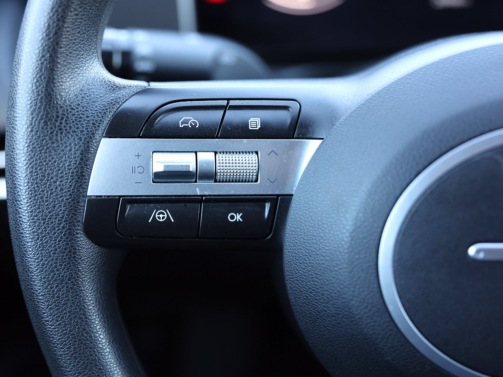 2025 Hyundai Santa Cruz SEL - Photo 35