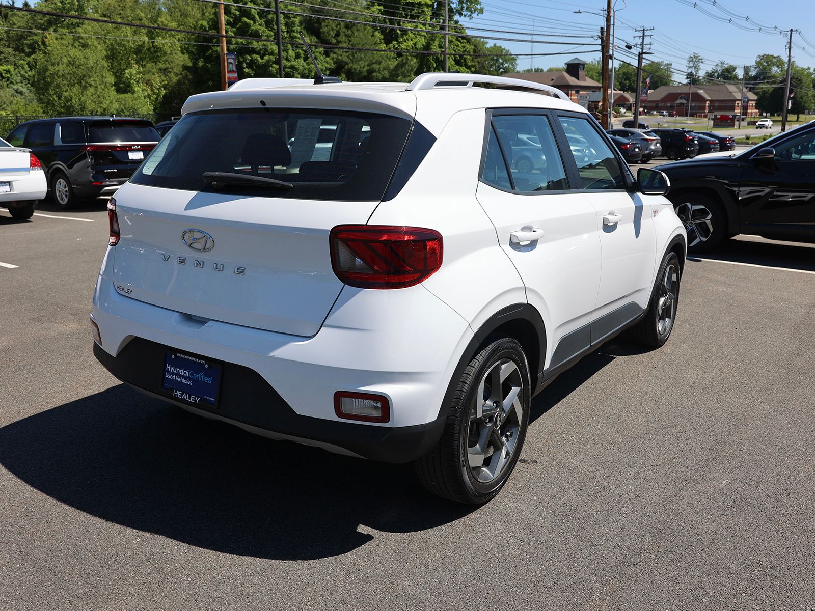 2023 Hyundai Venue SEL - Photo 7
