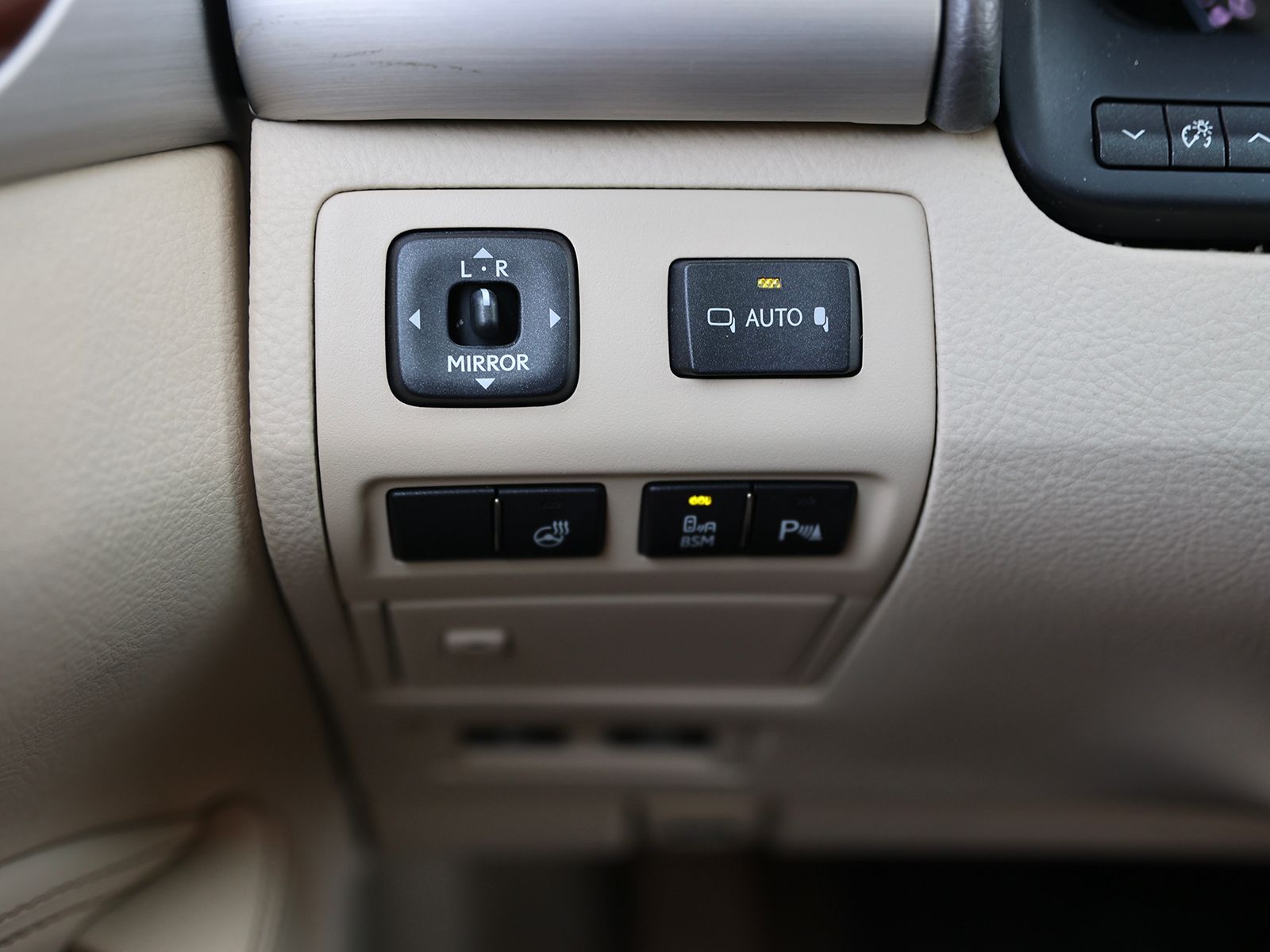 2013 Lexus LS Base - Photo 36