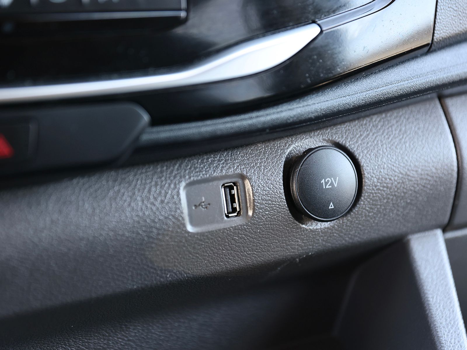 2025 Ford Transit Passenger Van XLT - Photo 27