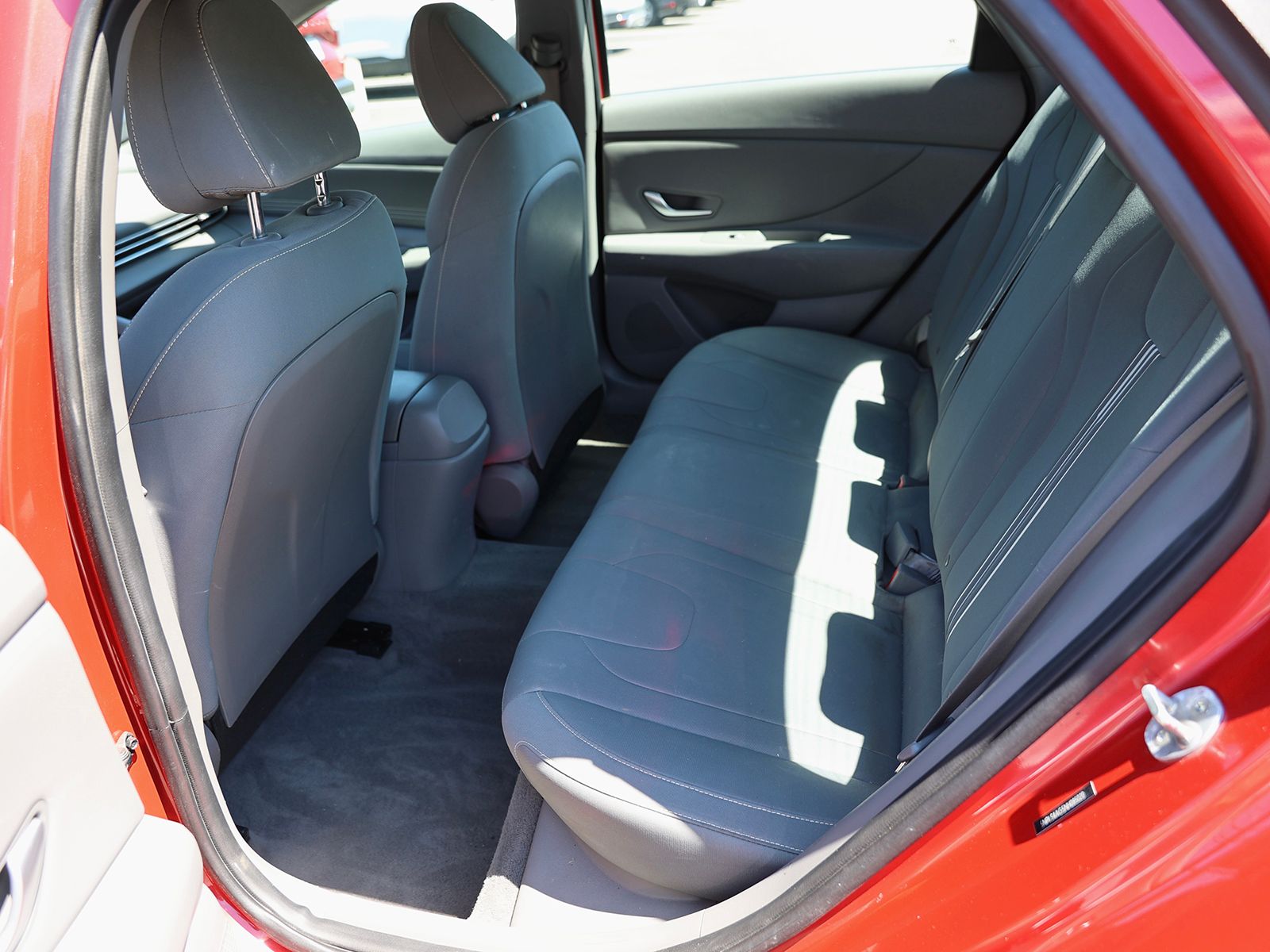 2022 Hyundai Elantra SEL - Photo 18