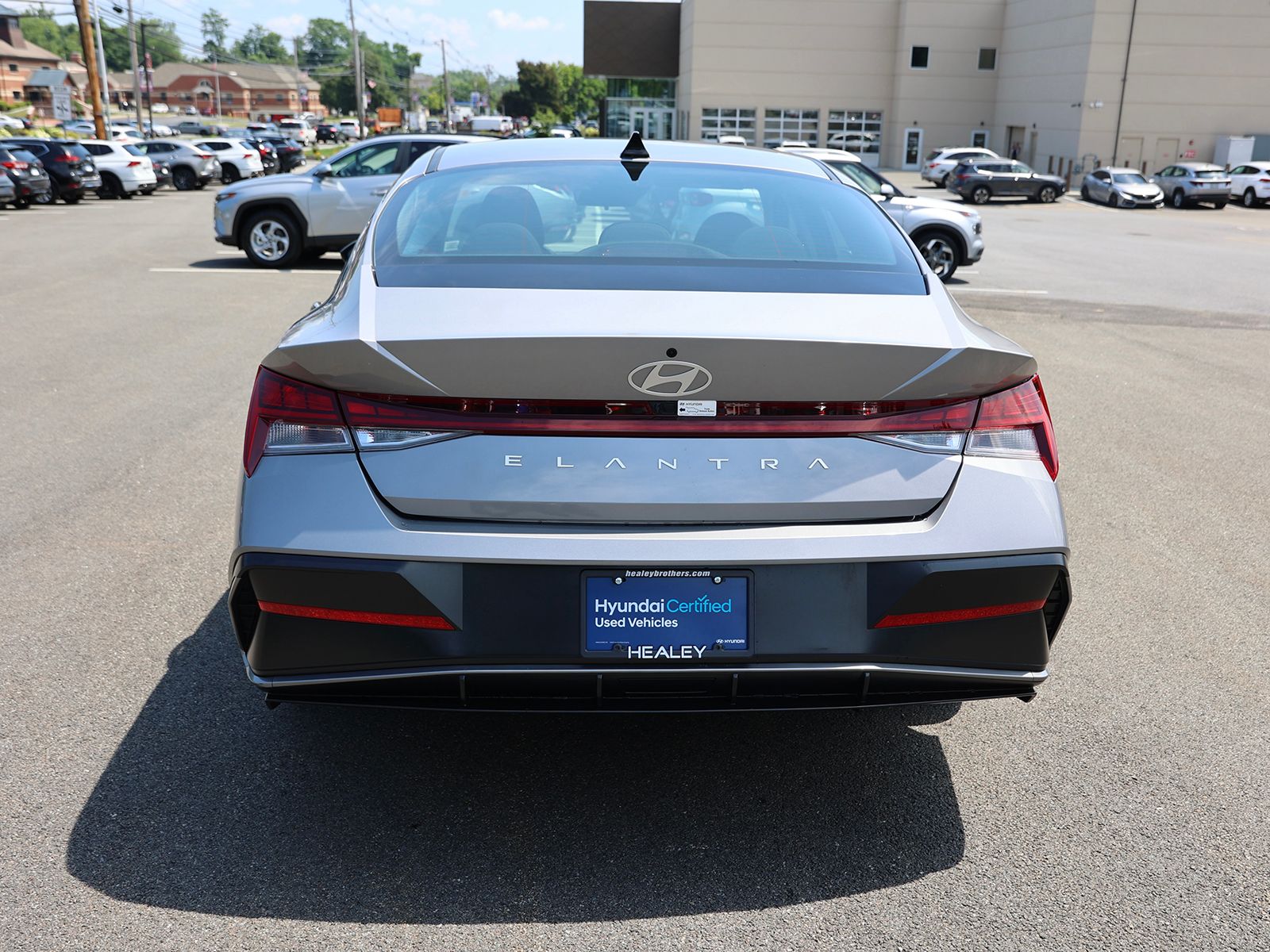 2025 Hyundai Elantra SEL - Photo 6