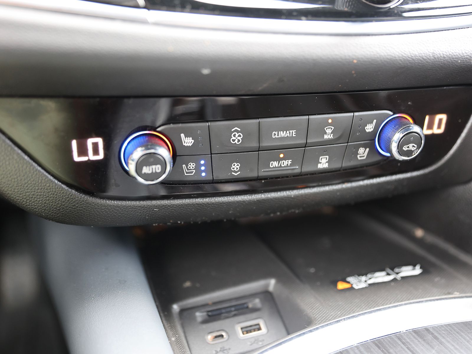 2022 Buick Enclave Premium - Photo 30