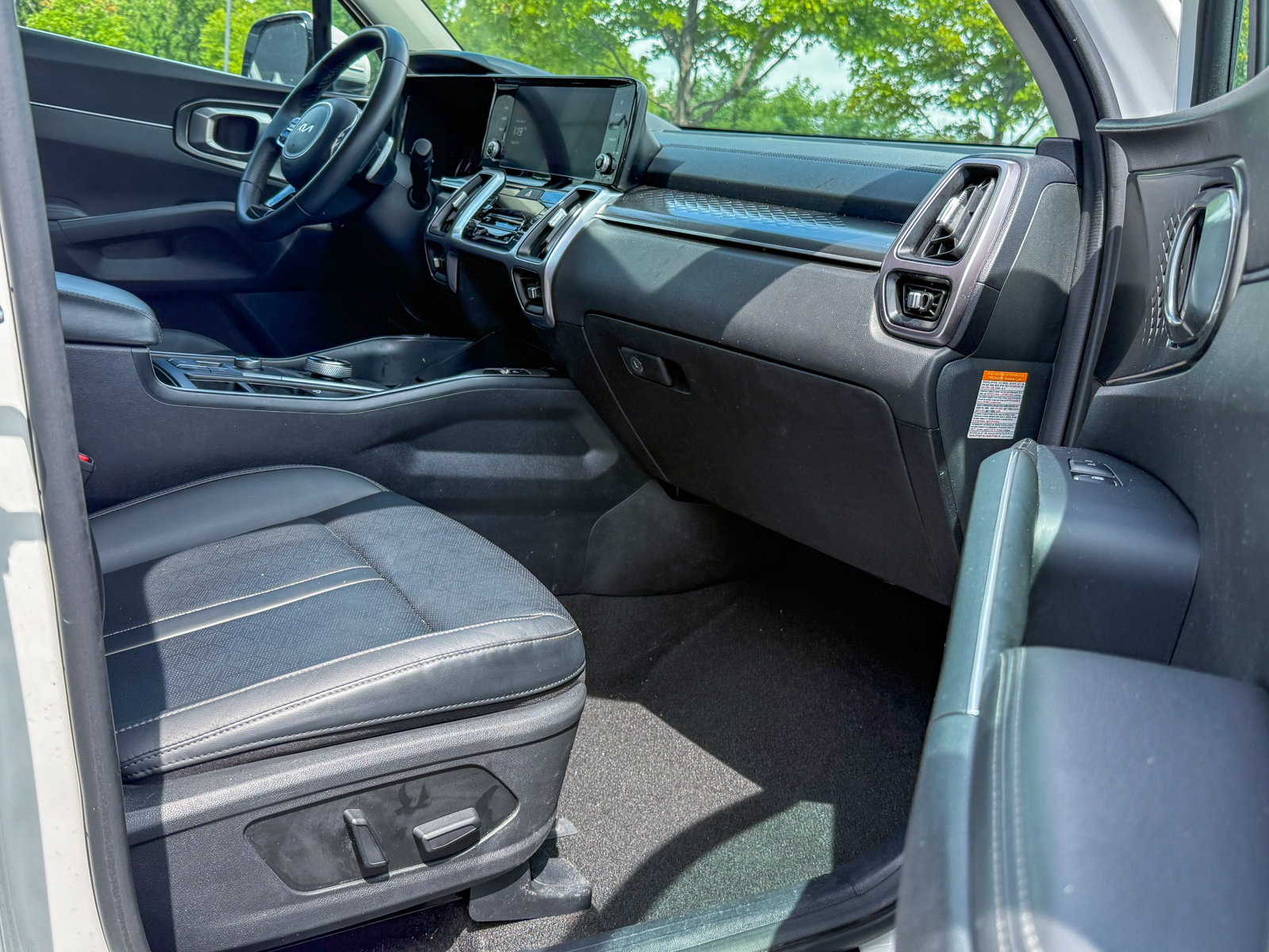 2023 Kia Sorento EX Hybrid - Photo 12