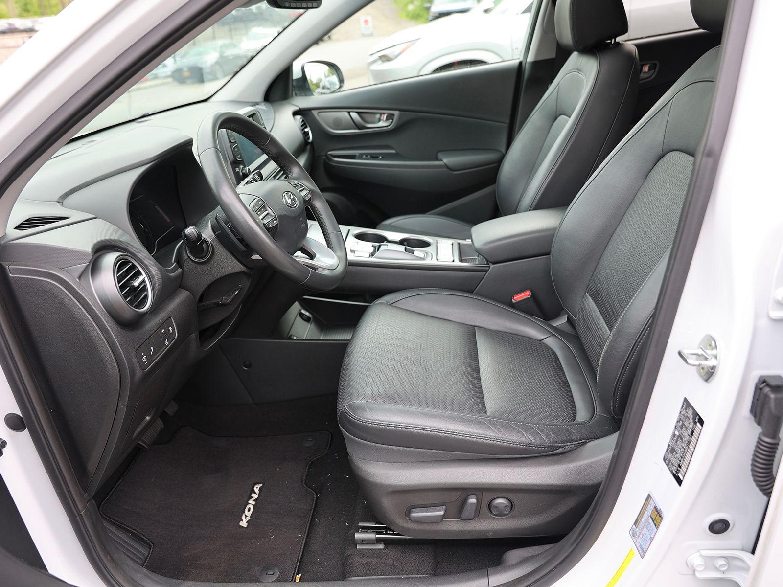 2021 Hyundai Kona EV Limited - Photo 17