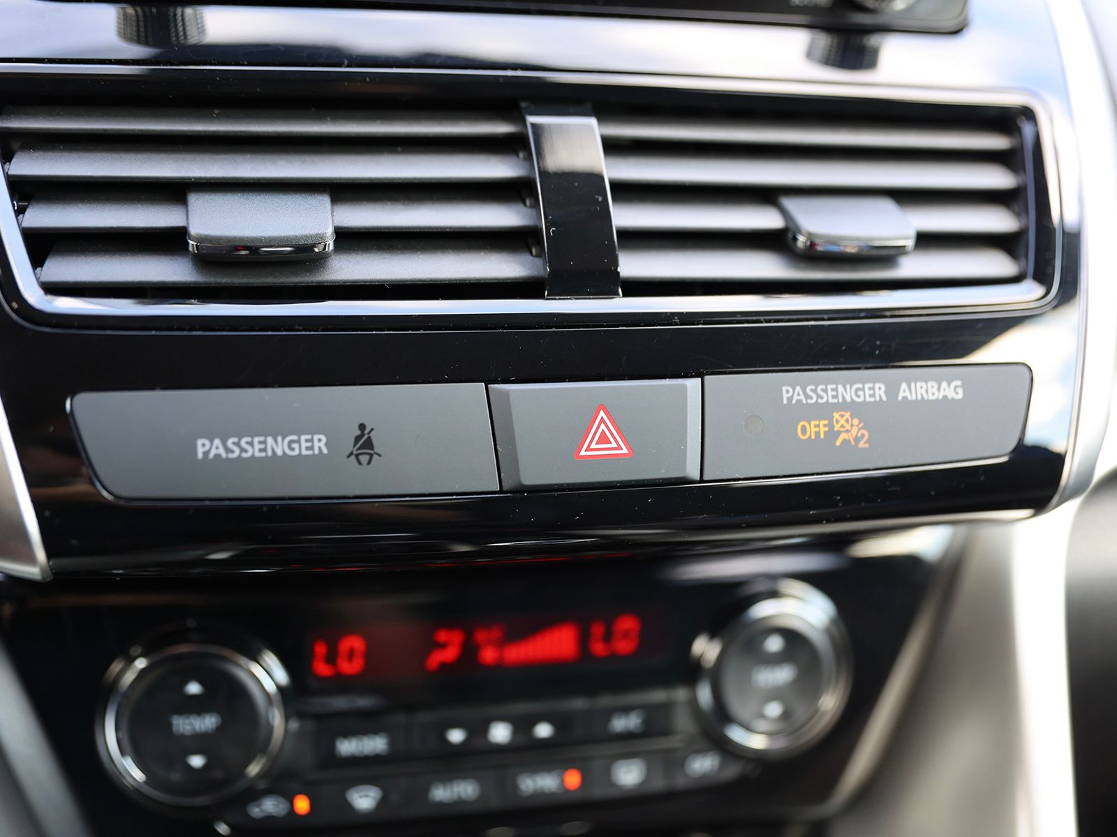 2024 Mitsubishi Eclipse Cross SE - Photo 26