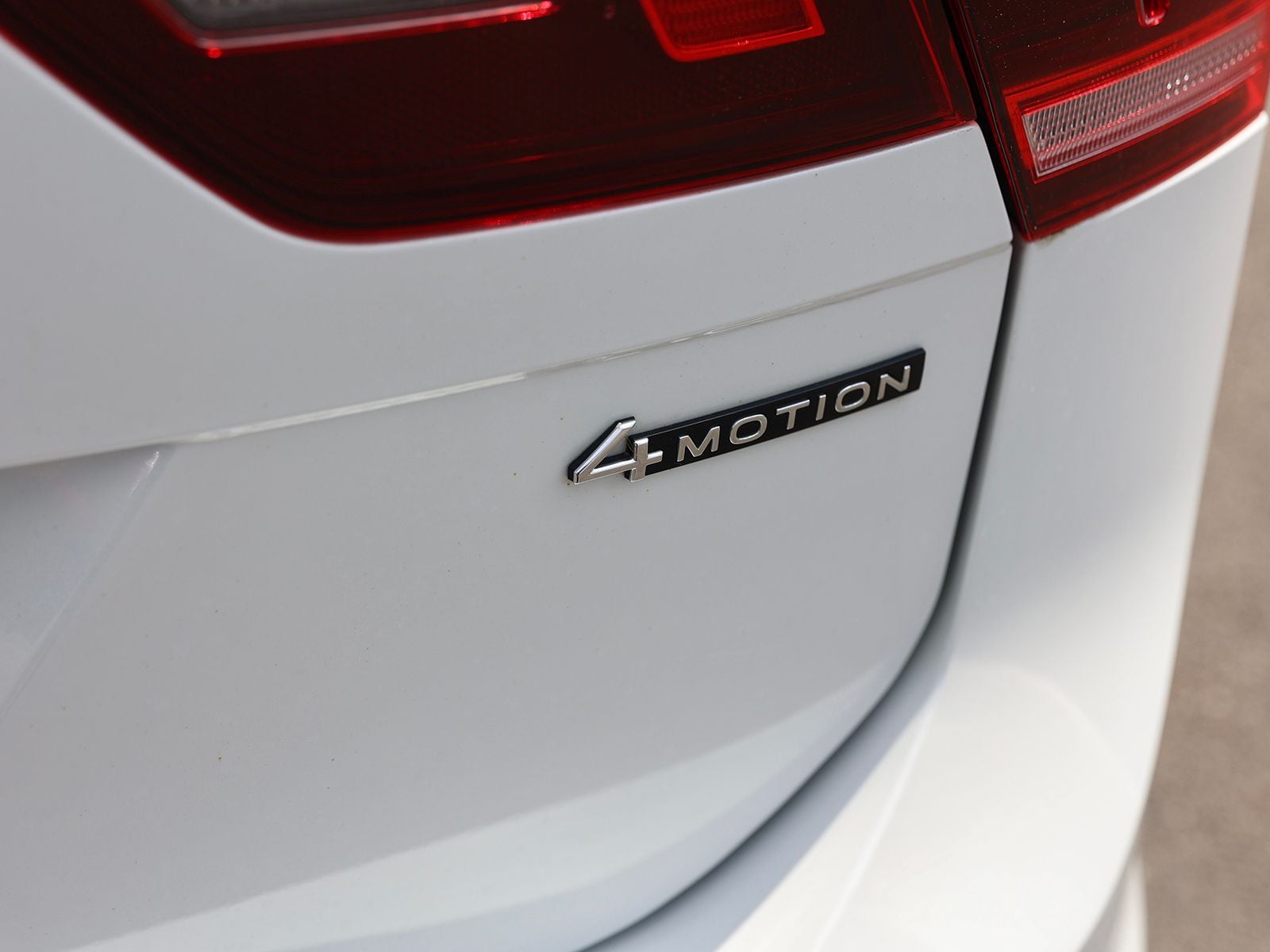 2022 Volkswagen Tiguan SE R-LINE BLACK - Photo 11
