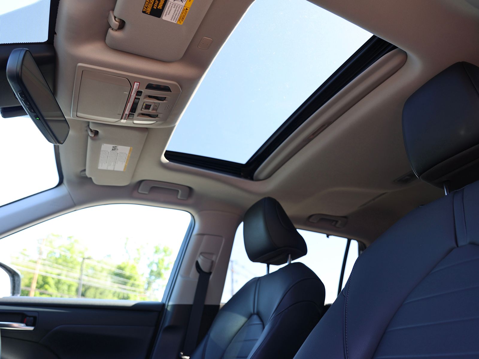 2020 Toyota Highlander XLE - Photo 24