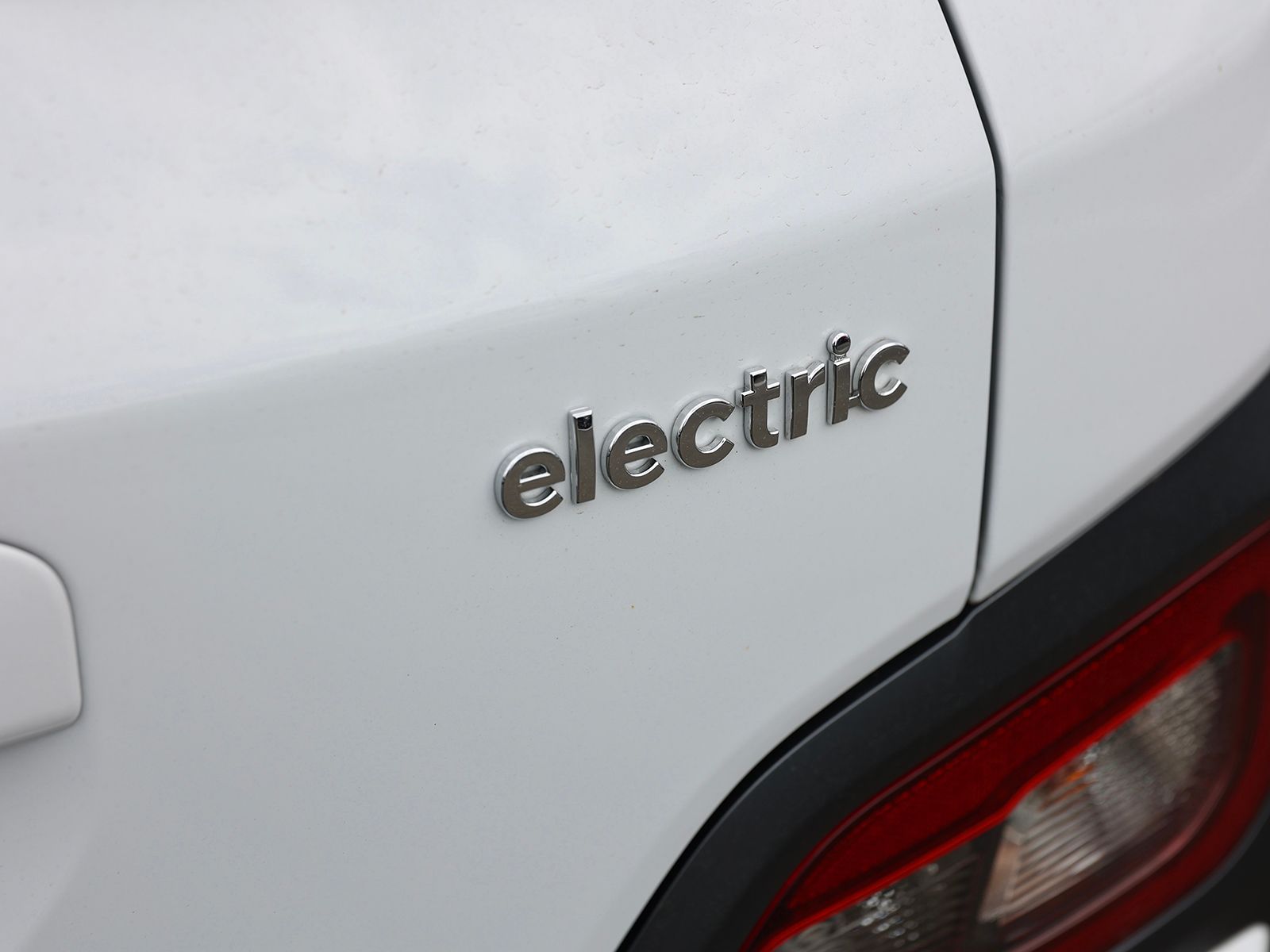 2021 Hyundai Kona EV Limited - Photo 11