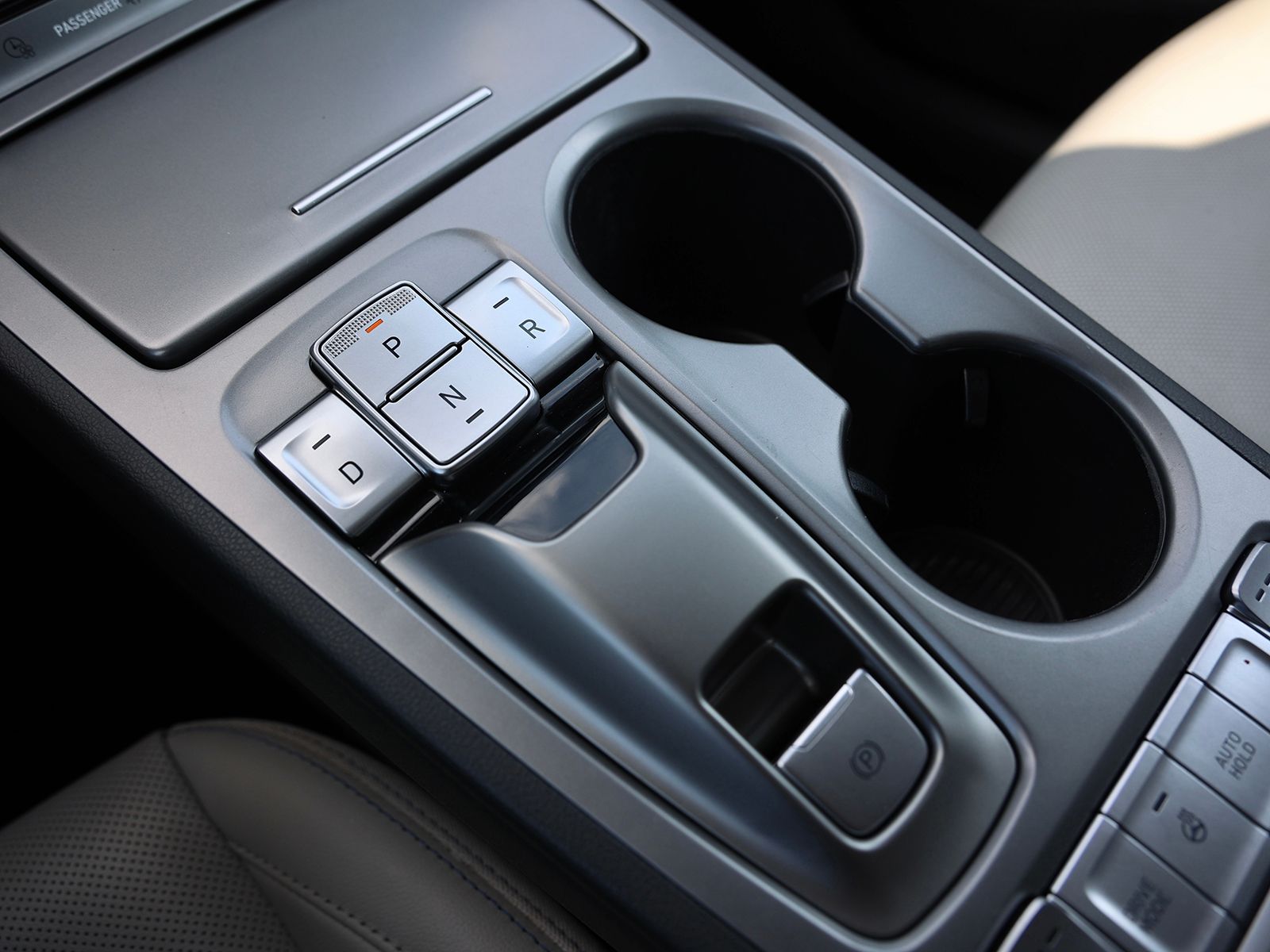 2023 Hyundai Kona EV Limited - Photo 28