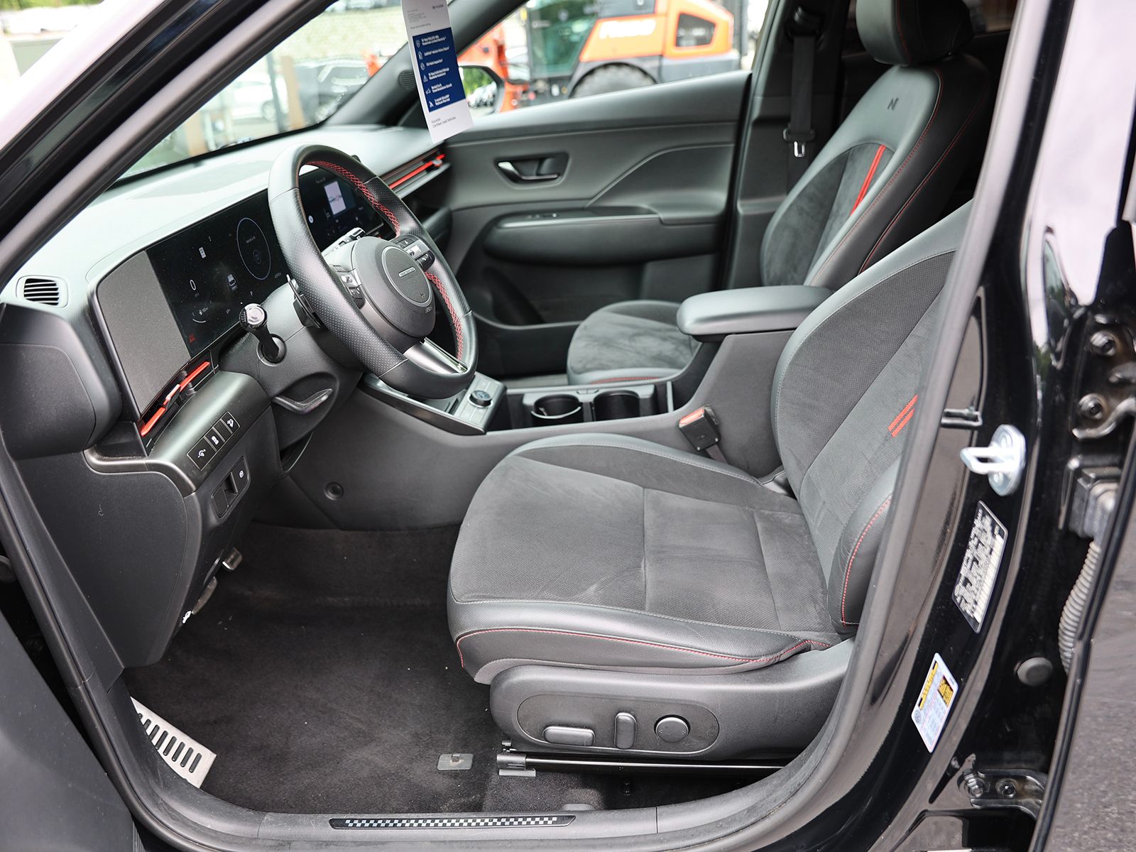 2024 Hyundai Kona N Line - Photo 16