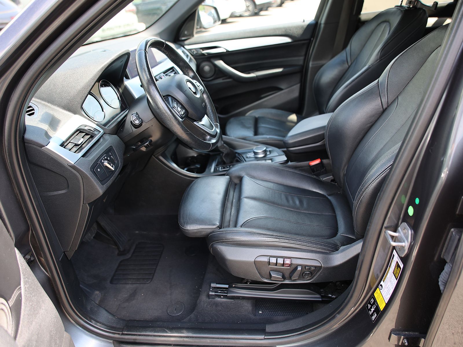 2019 BMW X1 28i - Photo 18