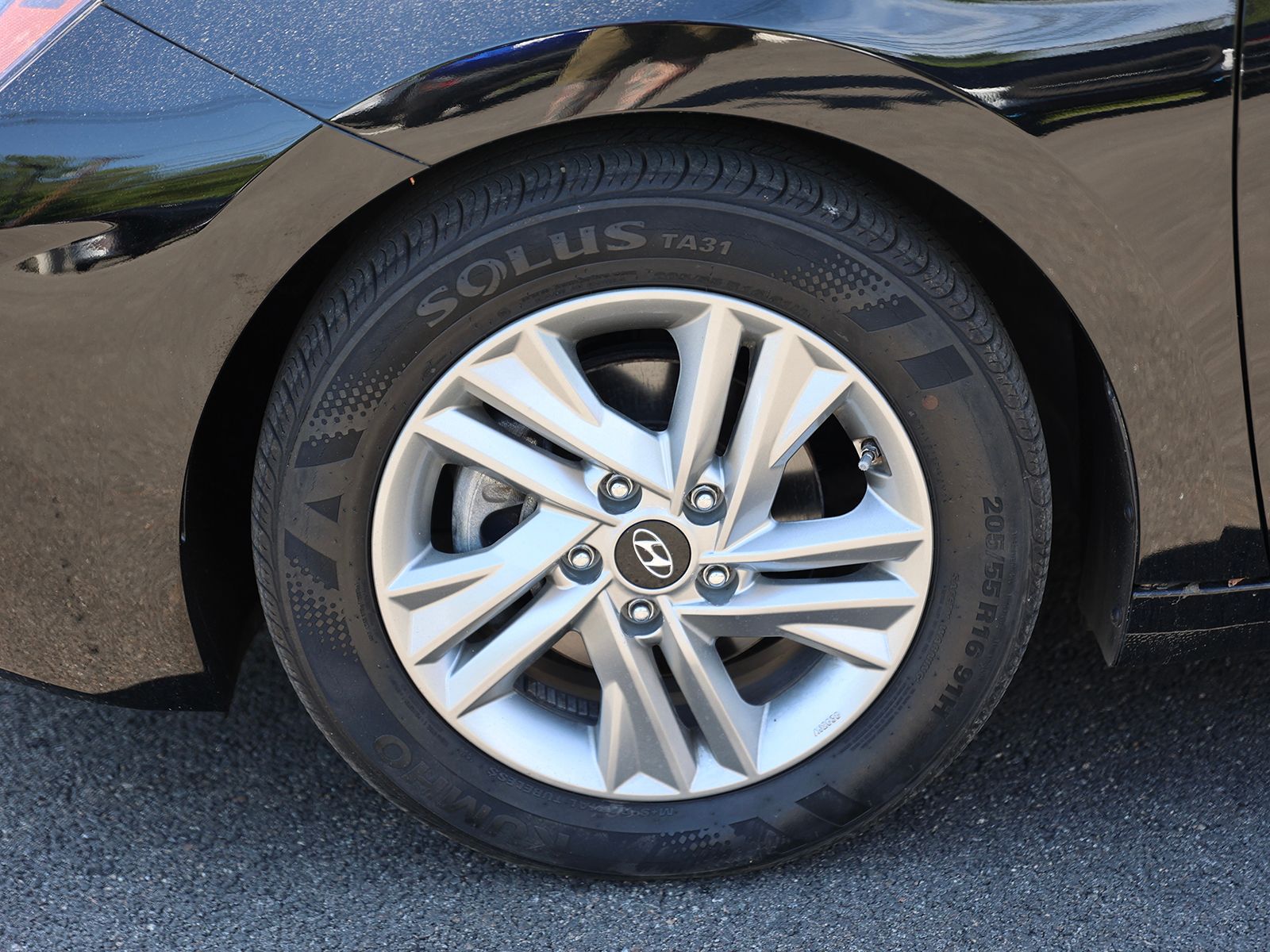 2020 Hyundai Elantra Value Edition - Photo 9