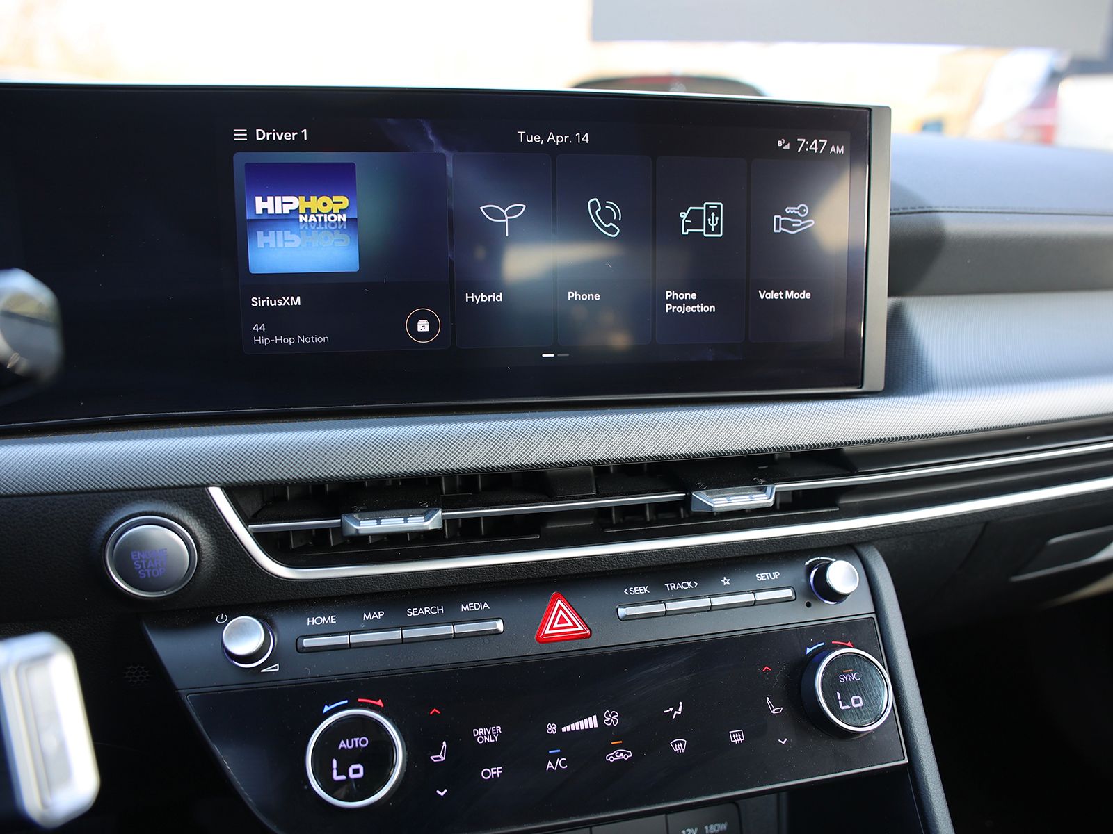 2024 Hyundai Sonata Hybrid SEL - Photo 20