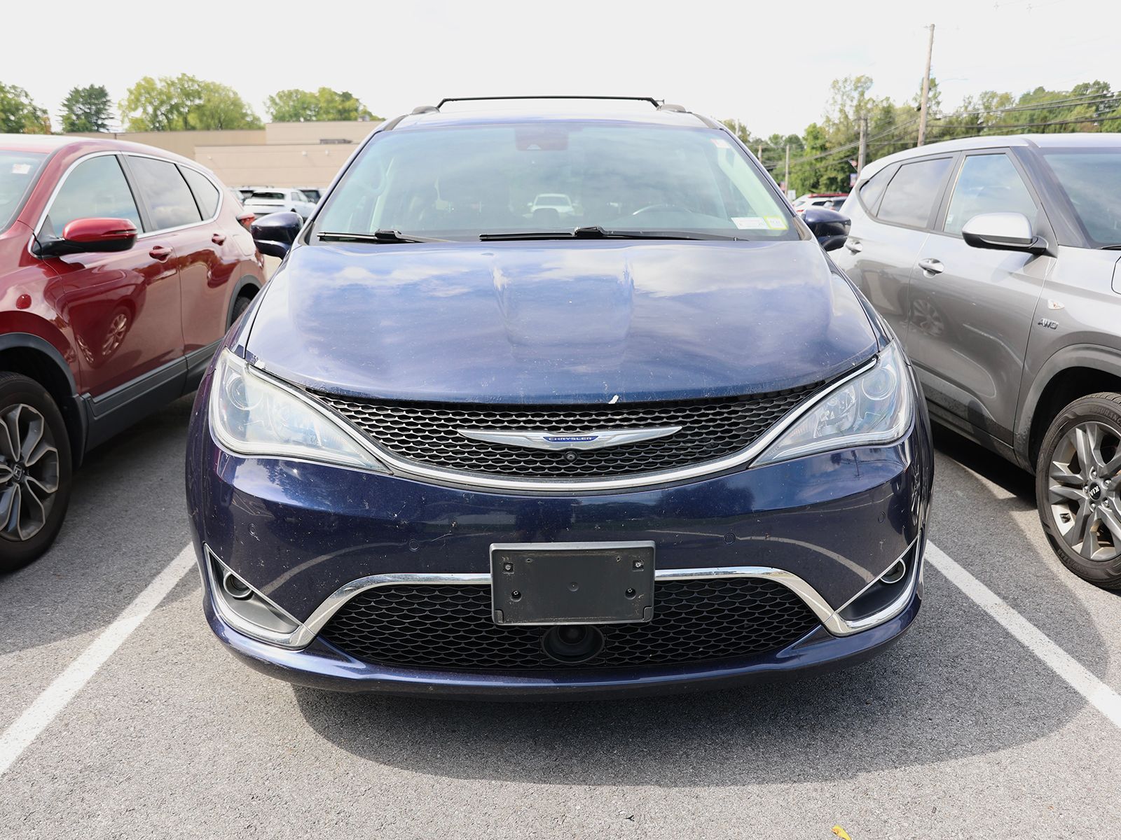 Used 2019 Chrysler Pacifica Touring L with VIN 2C4RC1BG8KR639041 for sale in Fishkill, NY