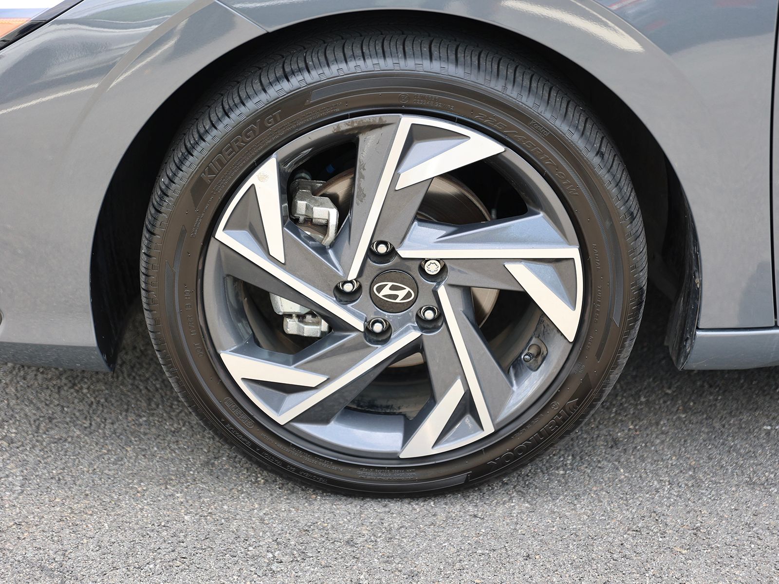 2025 Hyundai Elantra SEL - Photo 9
