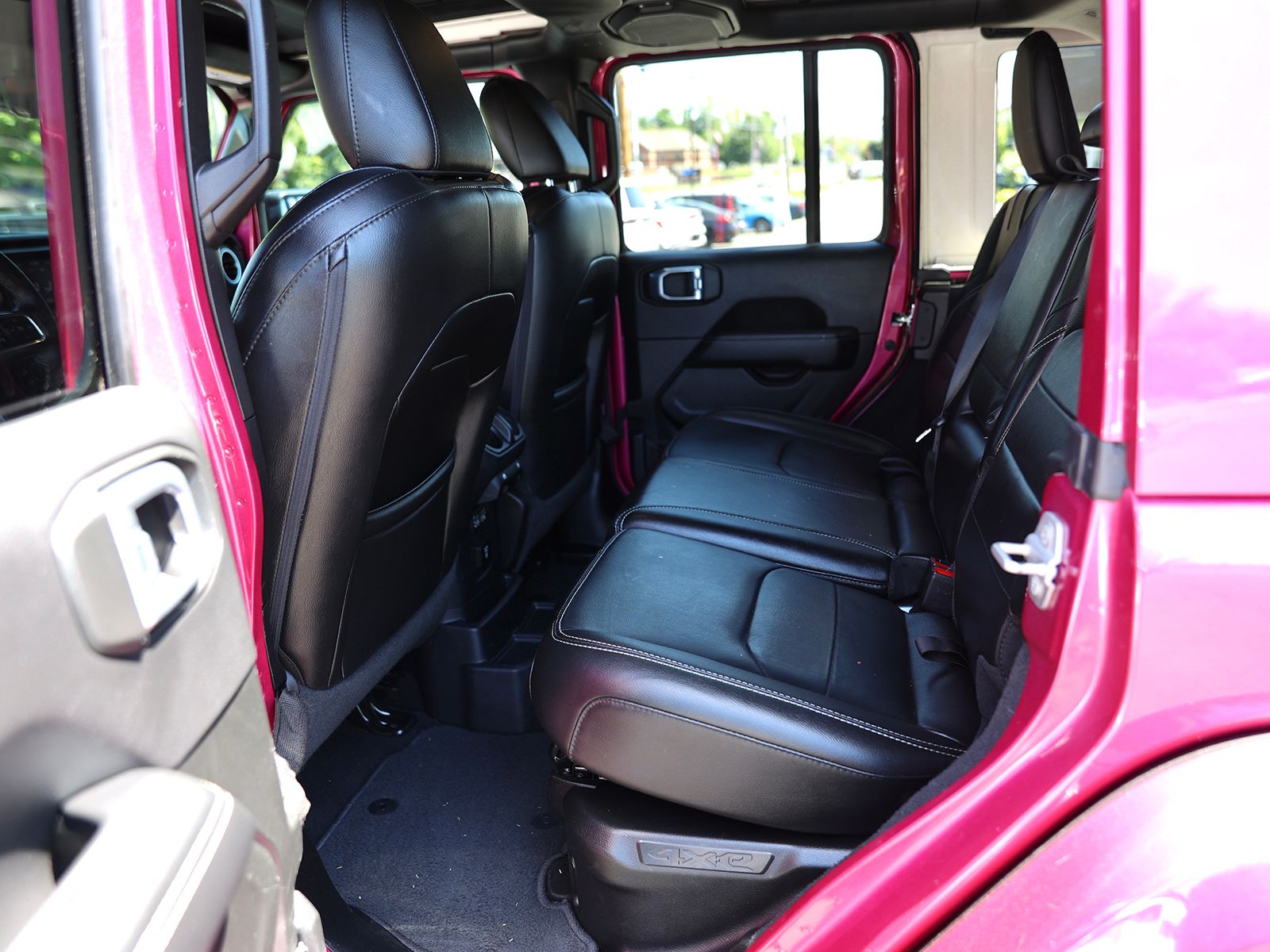2021 Jeep Wrangler Unlimited Sahara 4XE - Photo 25