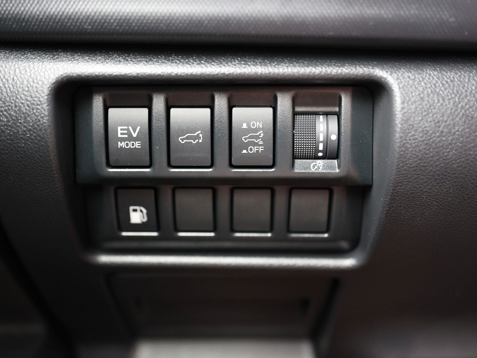 2025 Subaru Forester Touring - Photo 37