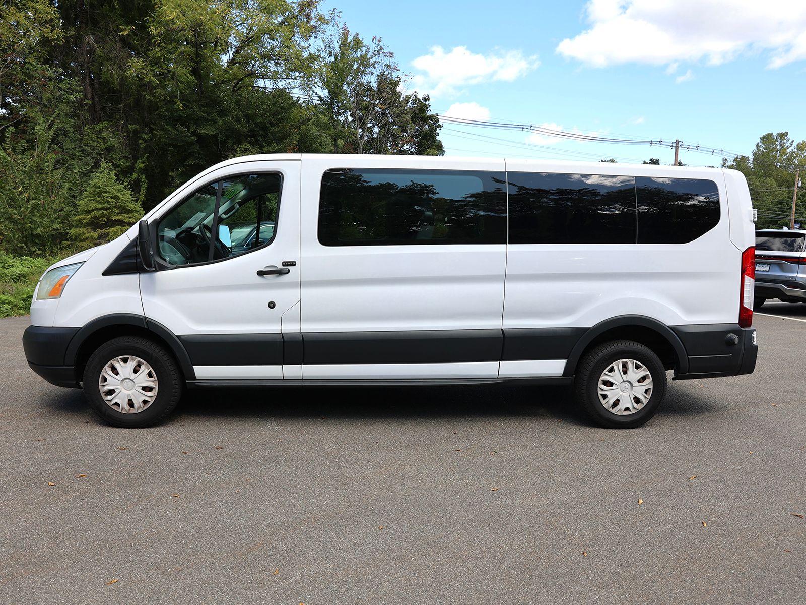 2016 Ford Transit XLT - Photo 8