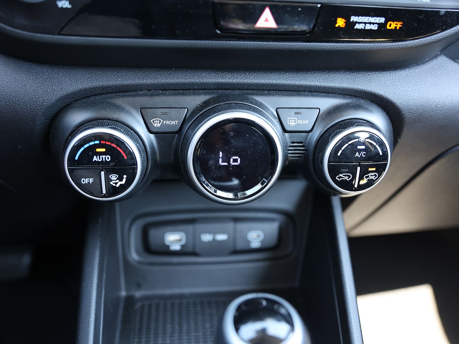 2023 Hyundai Venue SEL - Photo 22