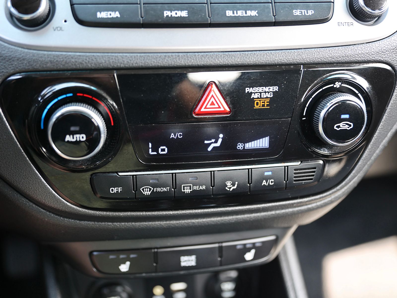 2018 Hyundai Accent Limited - Photo 23